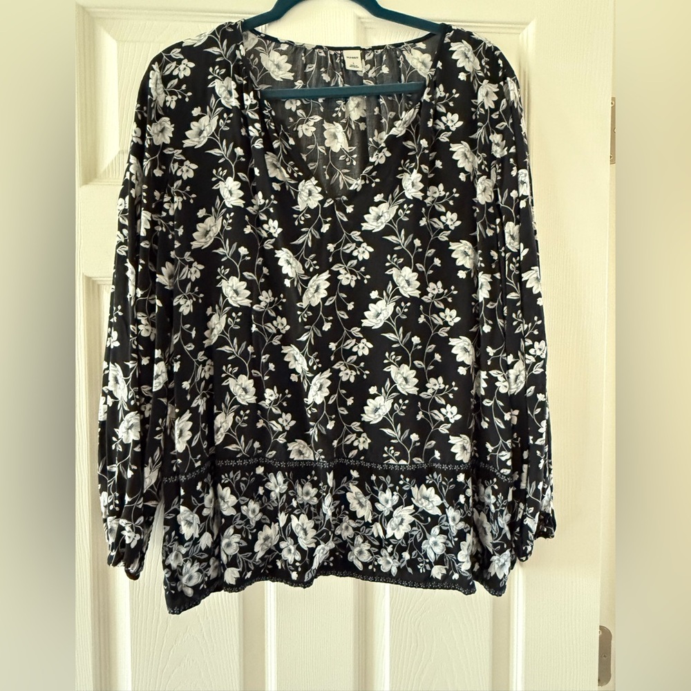 Old Navy V-Neck Blouse